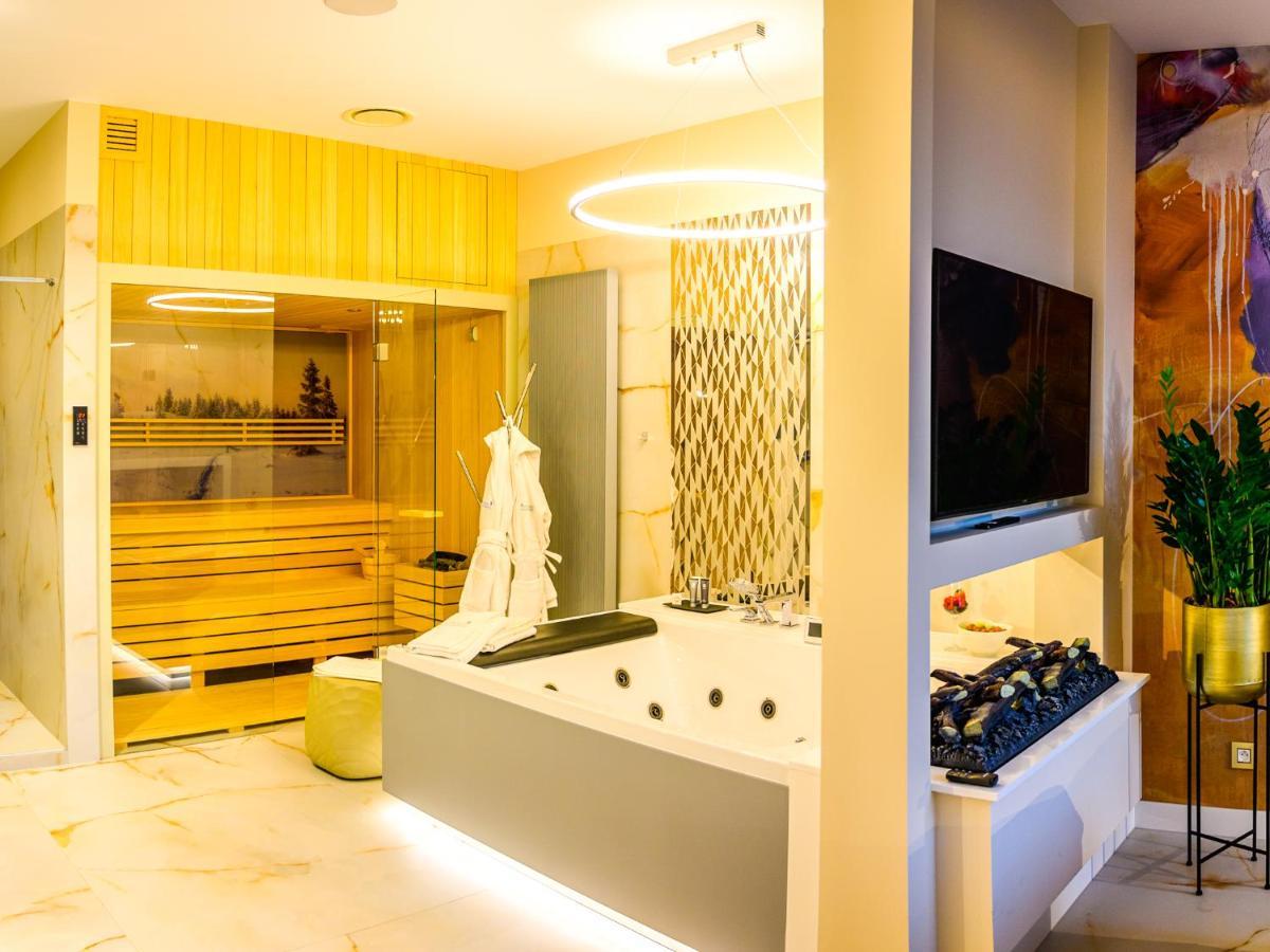 Pietryna Apartments Luxury - Sauna , Jacuzzi , Bezposrednio Przy Ul Piotrkowskiej Lodz  Exterior photo